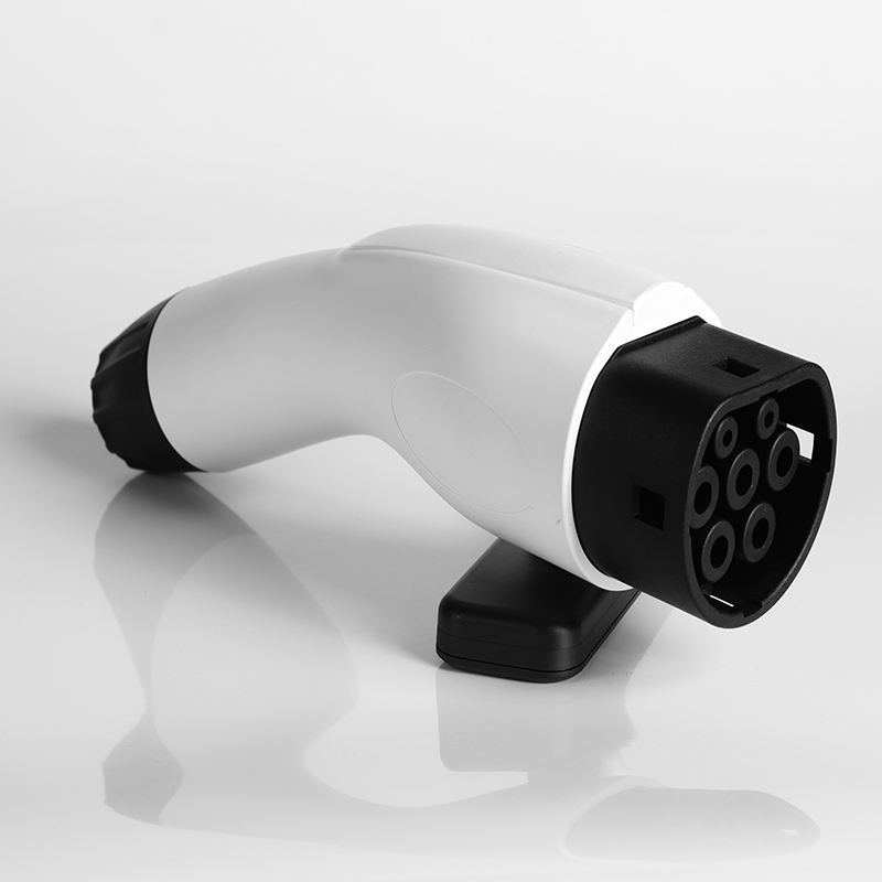 Caricabatterie portatile Type2 - Ev Charger Adapter recensione e prezzo