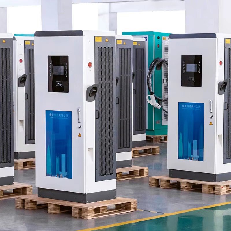 Colonnina di ricarica per veic - Fast Ev Charger recensione e prezzo